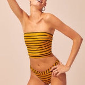 NWOT Solid and Striped Bella Top Size S